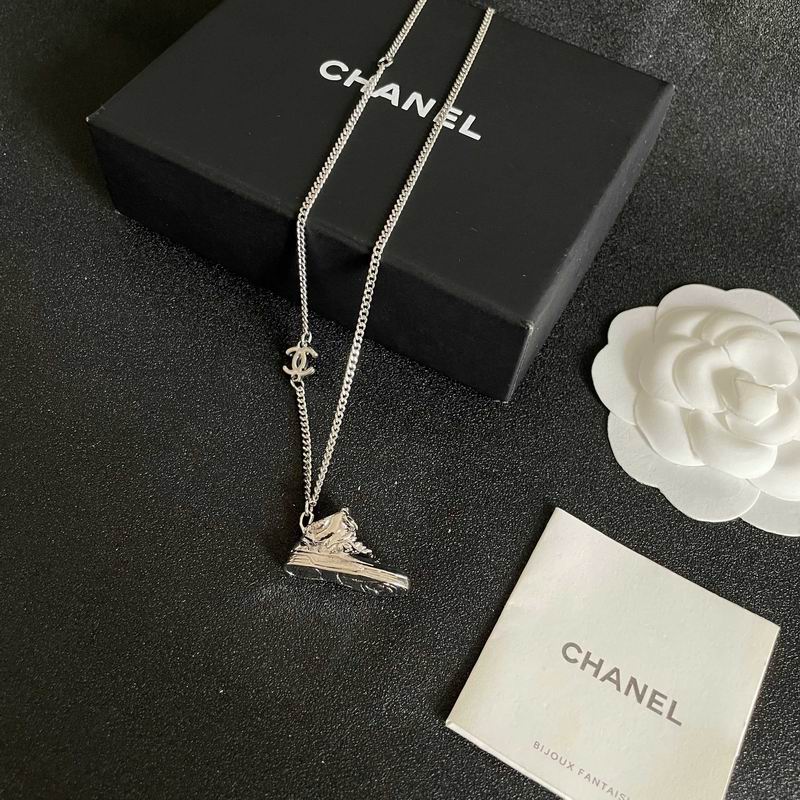 Chanel Necklace 03yxs214